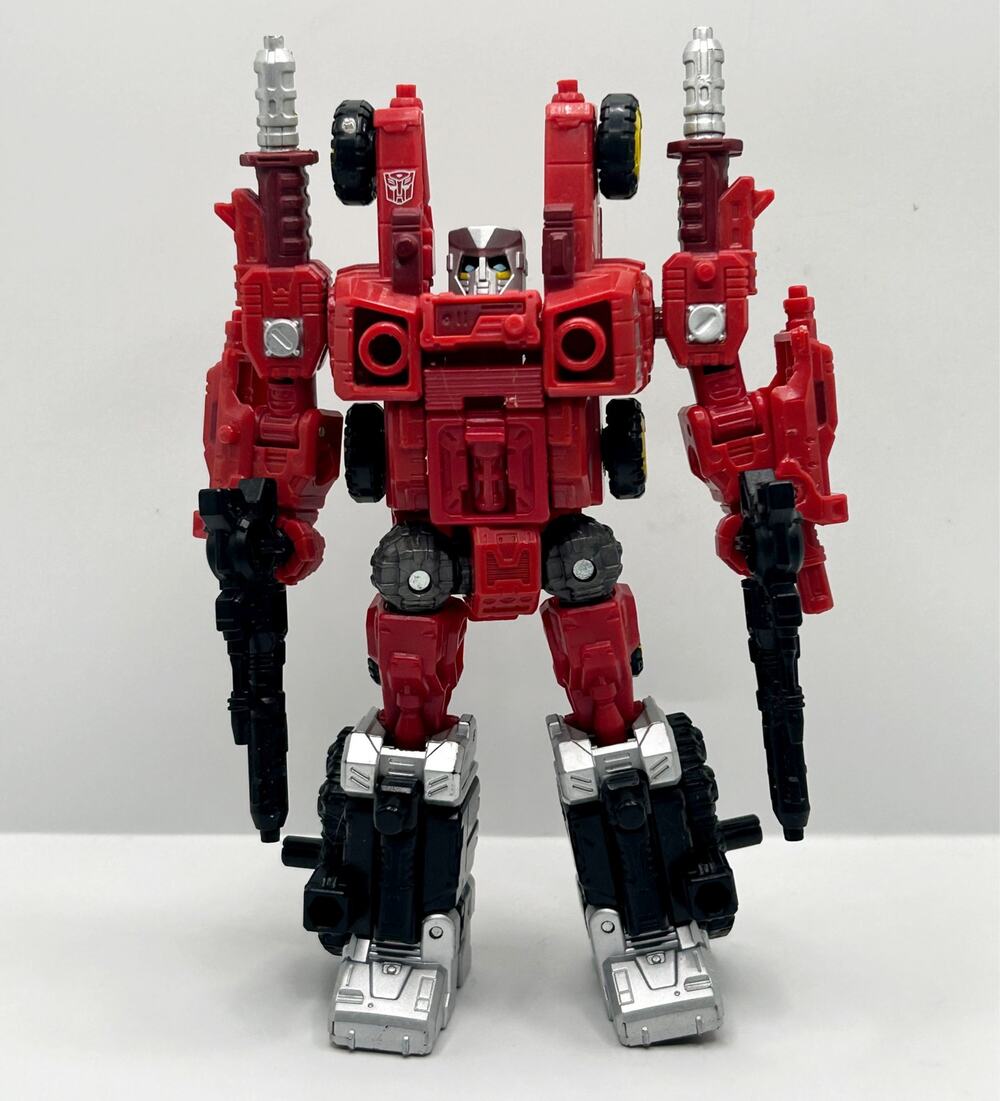 Hasbro Transformers War for Cybertron Seige Powerdasher Aragon Hasbro EUC